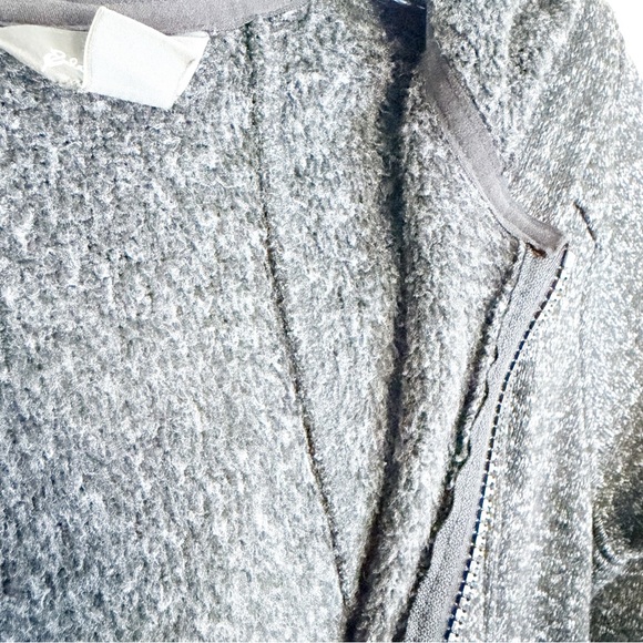 Eddie Bauer Charcoal Zipper Front Fleece Jacket with Hood - Picture 9 of 11